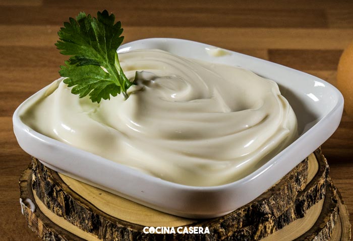 Derivatives of mayonnaise sauce how to prepare mayonnaise